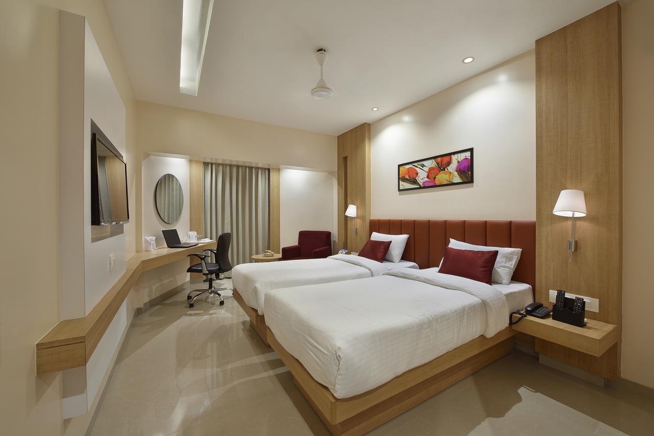 The Eastern Hotel Ankleshwar Eksteriør bilde